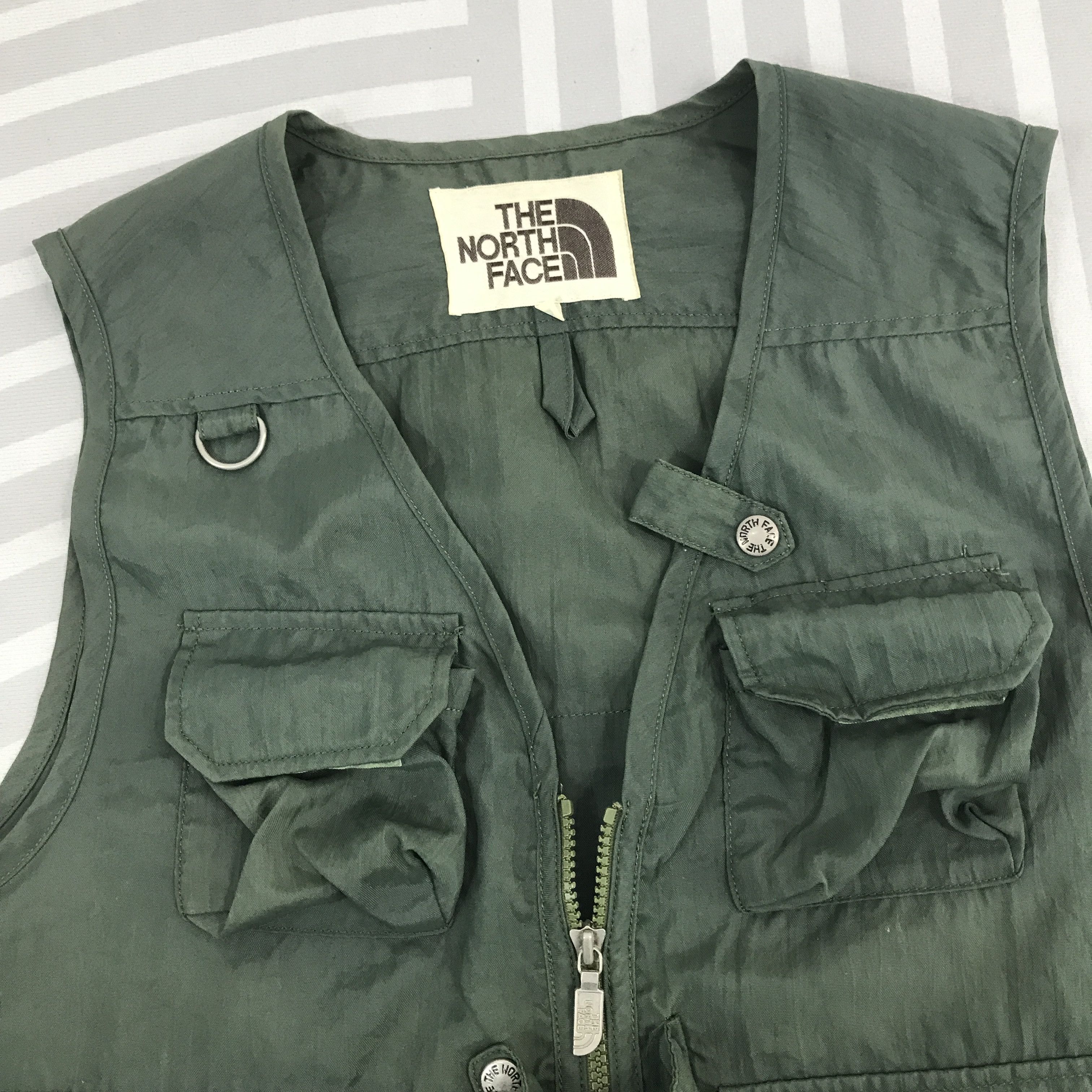 The North Face × Vintage Vintage The North Face green tactical outdoor Vest Size US M / EU 48-50 / 2 - 6 Thumbnail