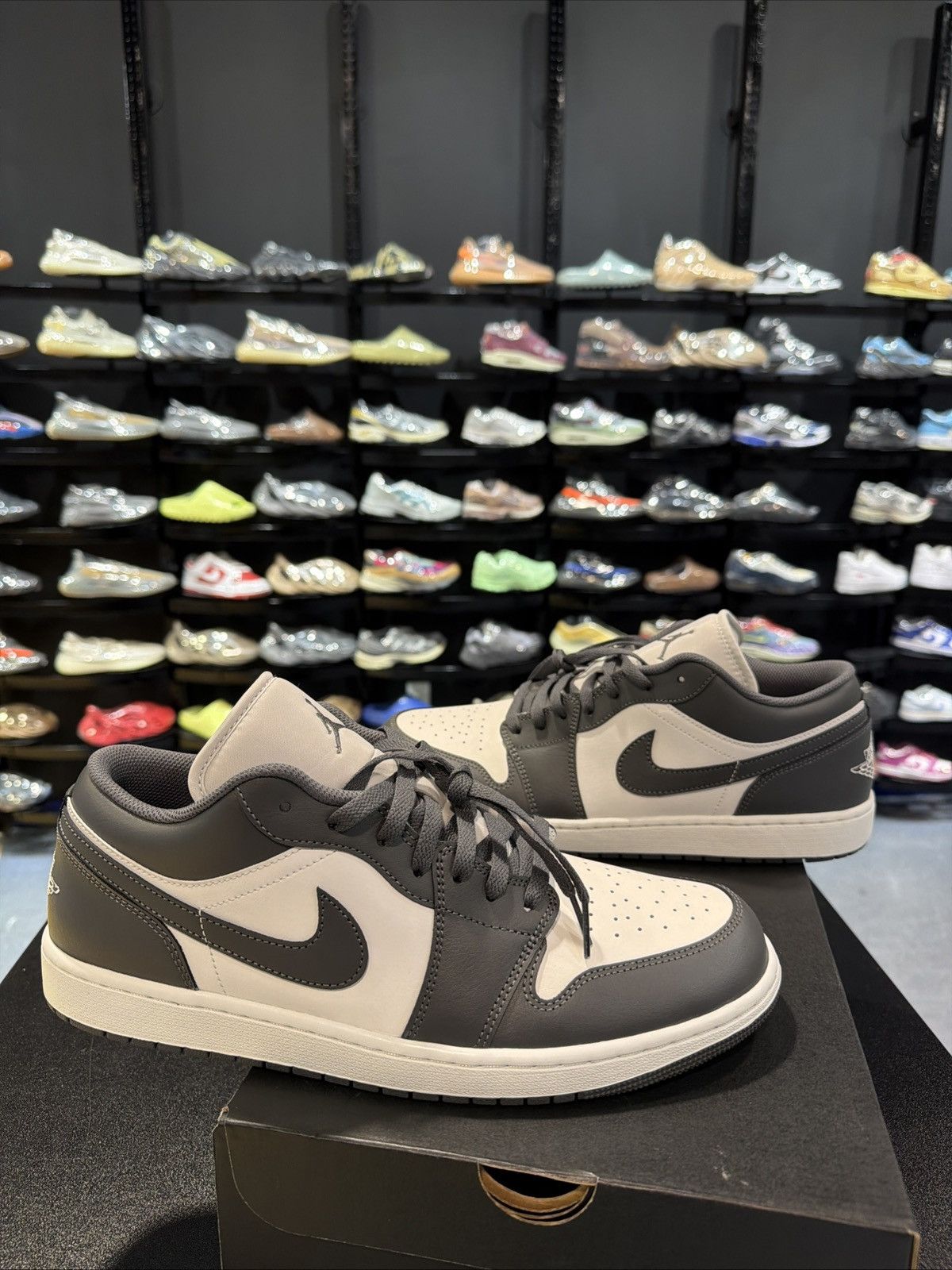 Jordan Brand Nike Air Jordan 1 Low Iron Gray Summit White Sneakers 553558 Size US 13 / EU 46 - 3 Thumbnail