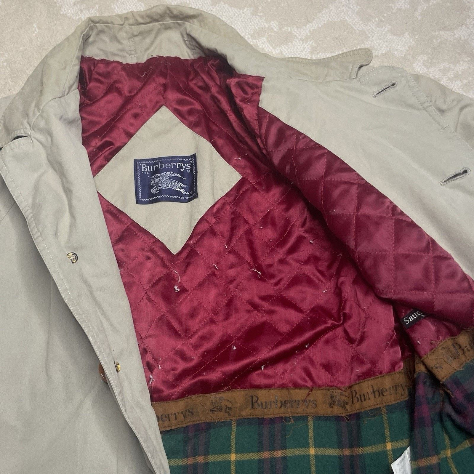 Burberry vintage Burberry Trench Coat winter jacket COTTON WAX Beige Size US L / EU 52-54 / 3 - 1 Thumbnail