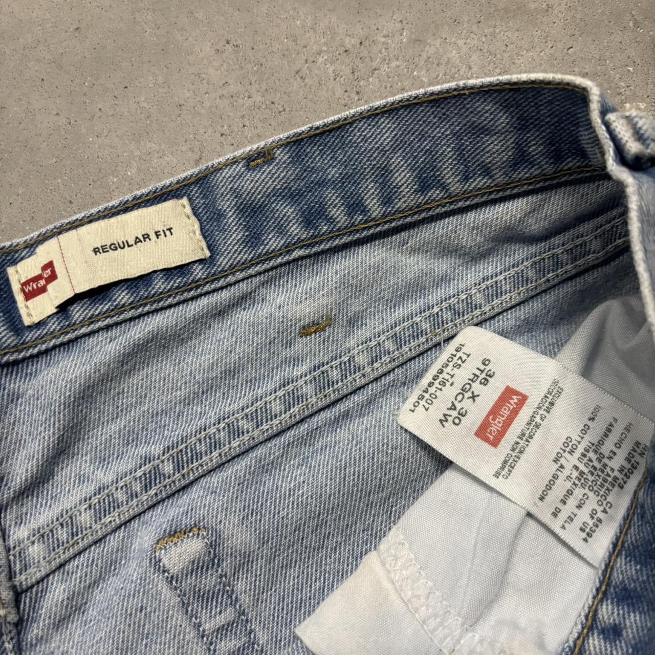 Japanese Brand × Vintage Vintage Y2K/2000s Light Blue Wash Essential Denim Jeans! Size US 34 / EU 50 - 8 Thumbnail