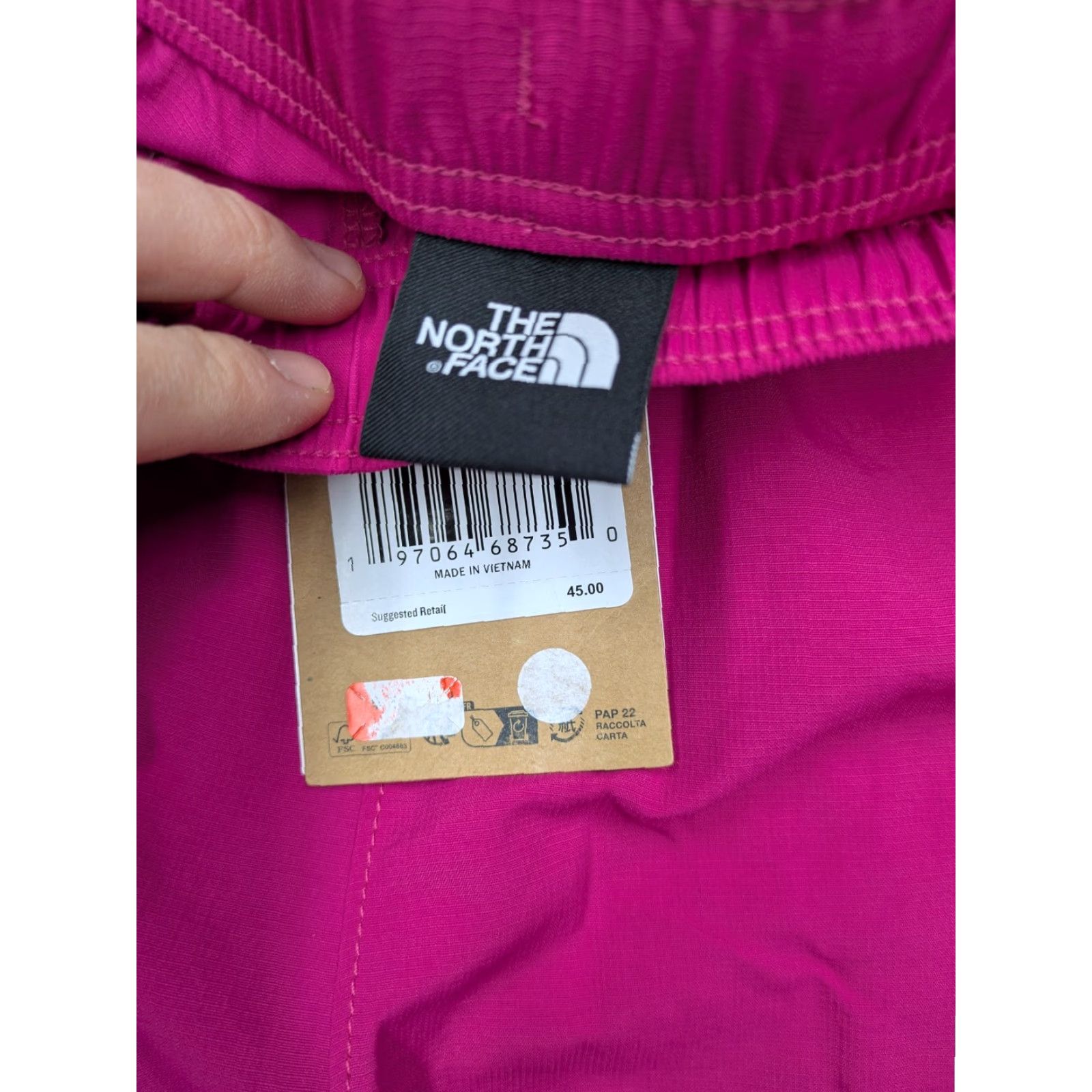 The North Face Nike Shirt? Size US 33 - 4 Thumbnail