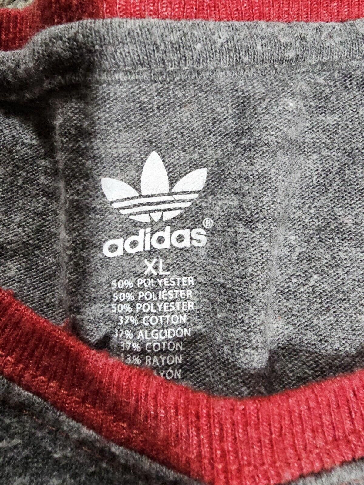 Adidas Wisconsin Badgers Adidas Long Sleeve Shirt XL - Some Pilling Size US XL / EU 56 / 4 - 3 Thumbnail