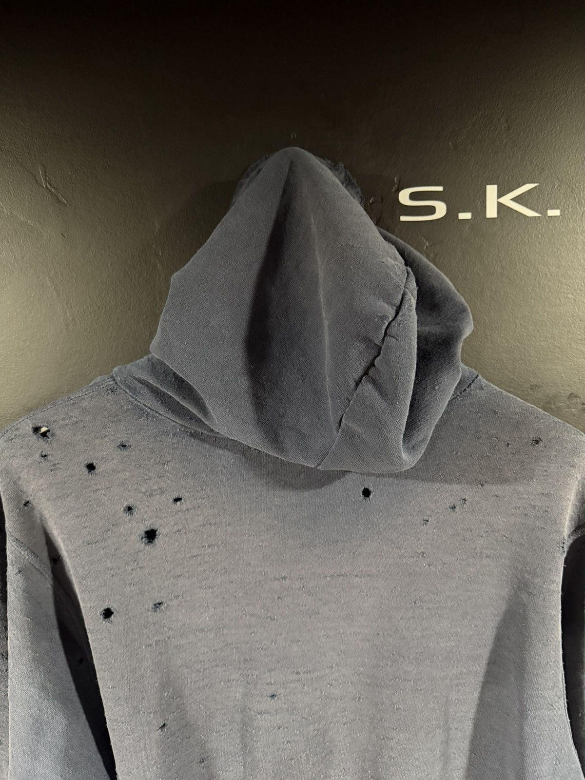 Vintage 2000s Y2K Vintage Nike Grunge Distressed Thrashed Hoodie M Size US M / EU 48-50 / 2 - 10 Thumbnail