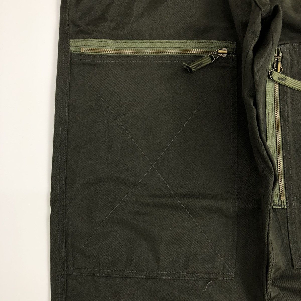 If Six Was Nine × Japanese Brand × Le Grande Bleu (L.G.B.) Vintage Bobson Big Pocket Bondage Cargo Olive Green Pants Size US 29 - 4 Thumbnail