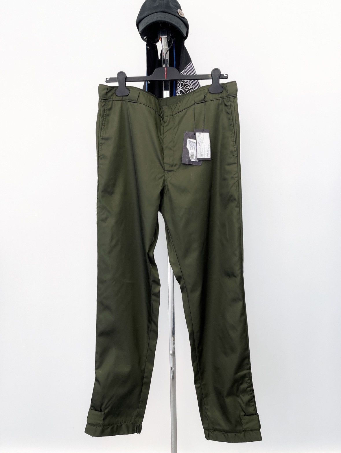 Prada Prada nylon trousers Size US 34 / EU 50 - 1 Thumbnail