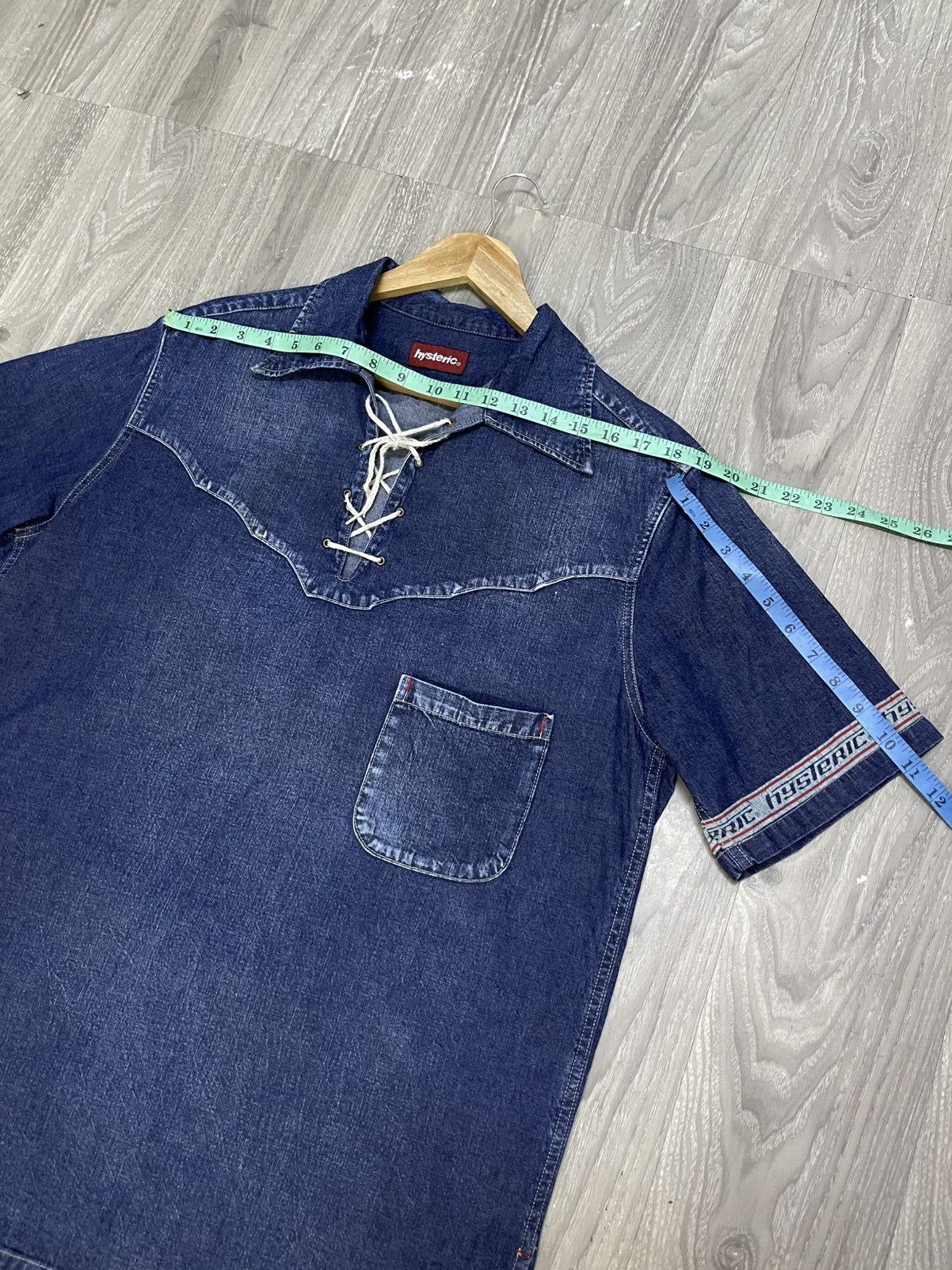Hysteric Glamour 🔥Hysteric Glamour🔥 Denim Short Sleeve Size US L / EU 52-54 / 3 - 14 Thumbnail