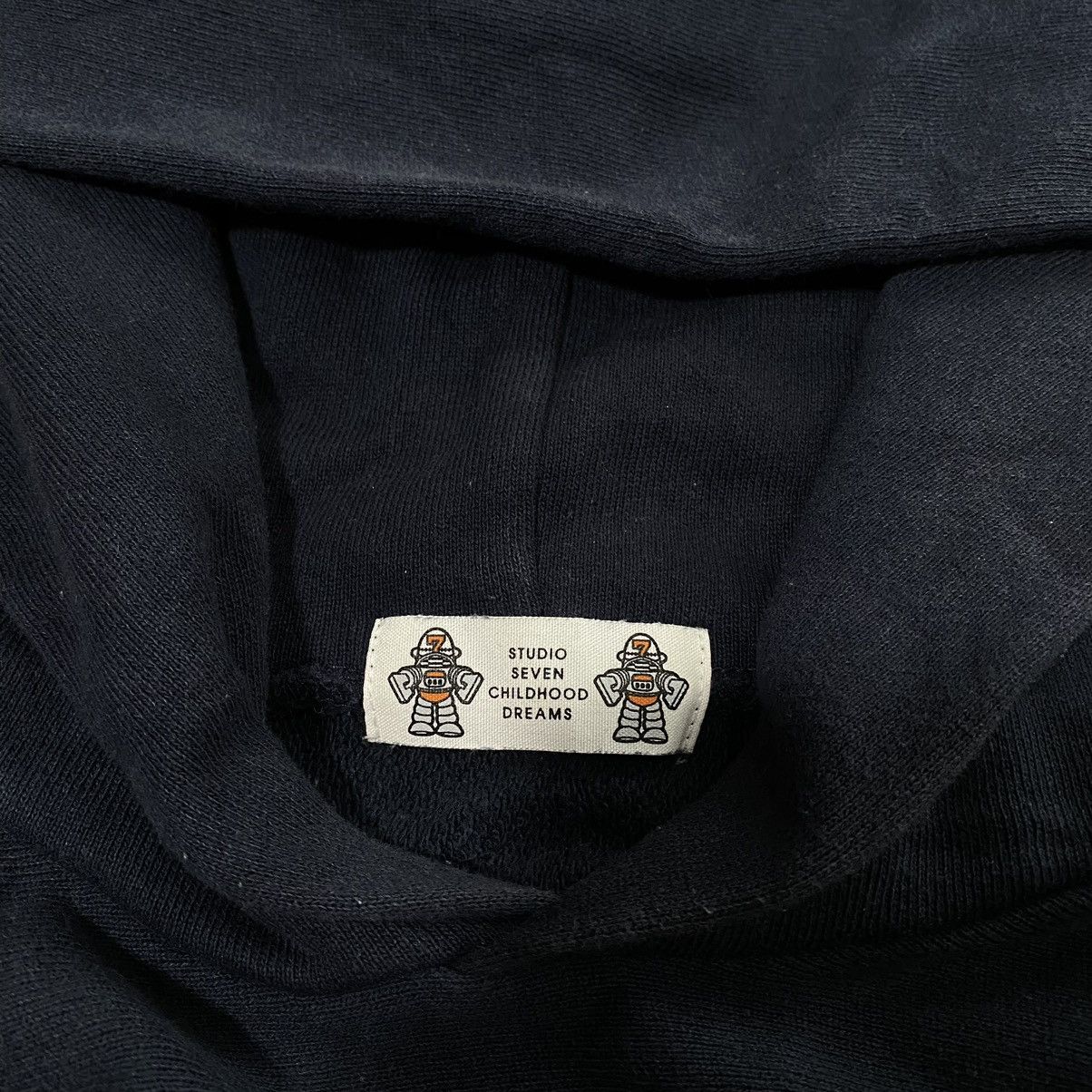 Studio Seven × Uniqlo Studio Seven Childhood Hoodie 🙌🏼 Size US M / EU 48-50 / 2 - 5 Thumbnail