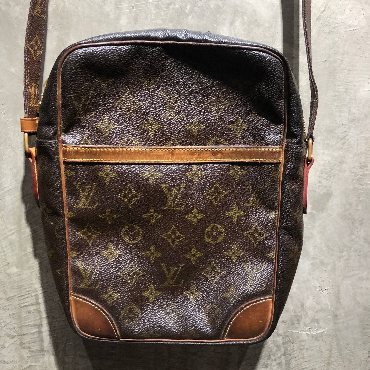 Louis Vuitton Louis Vuitton Danube Sling bag GM Size ONE SIZE - 3 Thumbnail
