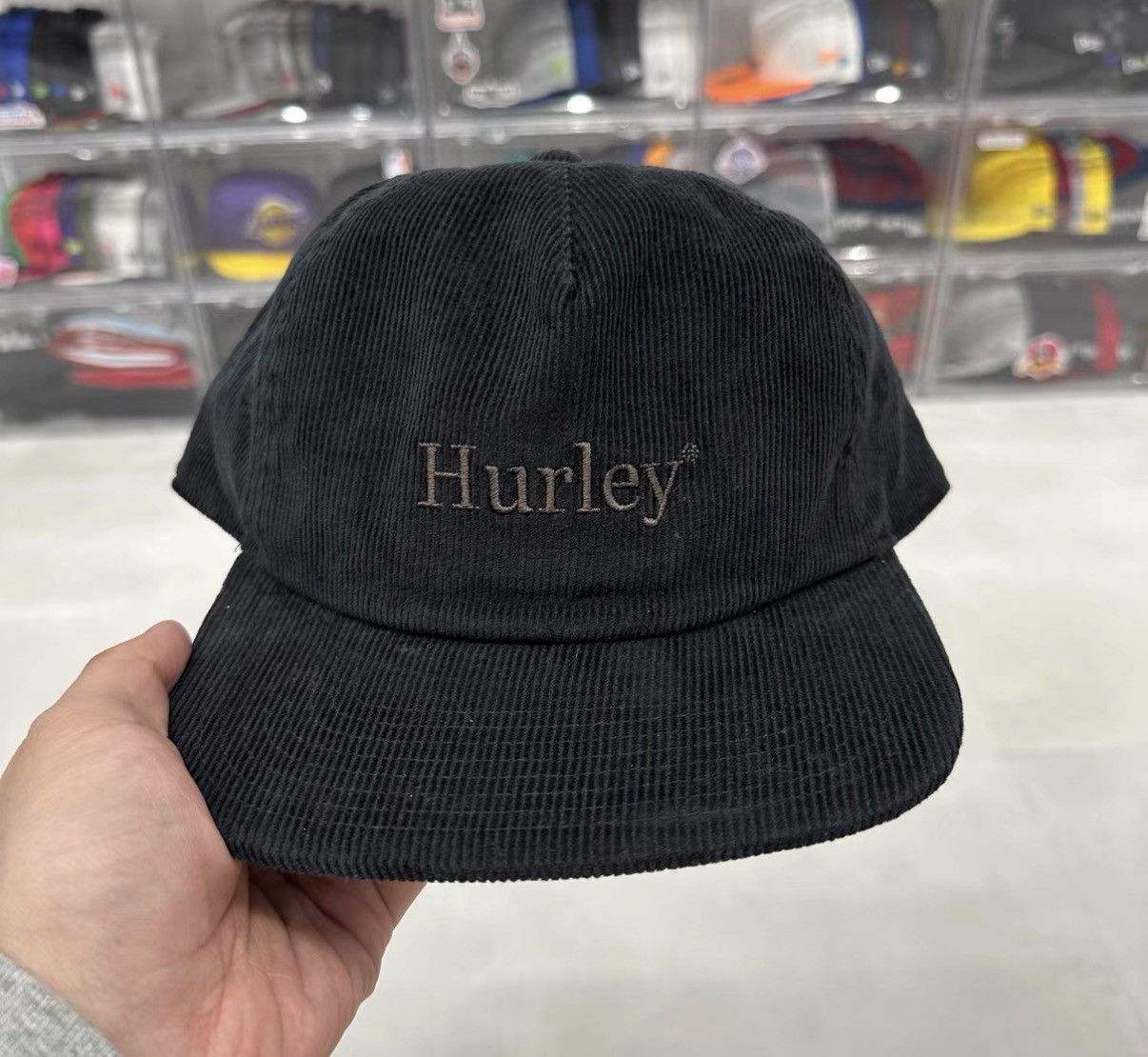 Hurley Hurley Corduroy Flat Brim Baseball Cap J32 Size ONE SIZE - 1 Thumbnail