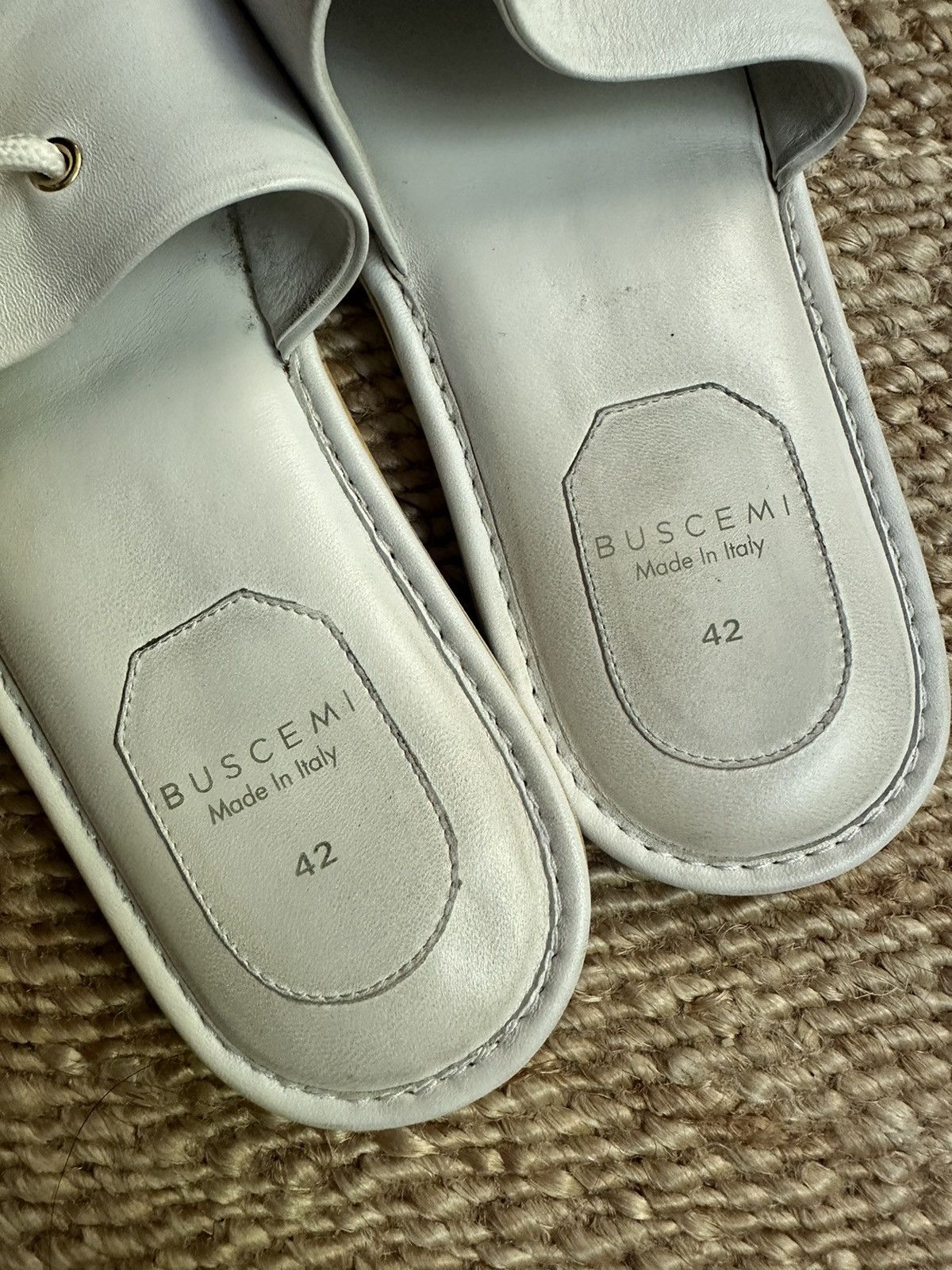 Buscemi Buscemi white leather hotel slippers Size US 9 / EU 42 - 3 Thumbnail