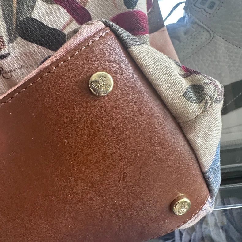Vivienne Westwood vivienne westwood size os Large bag, super beautiful color Size ONE SIZE - 4 Thumbnail