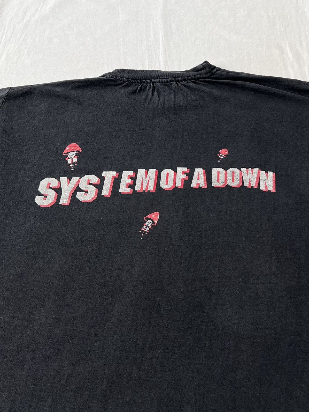 Band Tees Vintage 2000s System of a Down SOAD Mushroom Elephant Tshirt Size US M / EU 48-50 / 2 - 18 Thumbnail