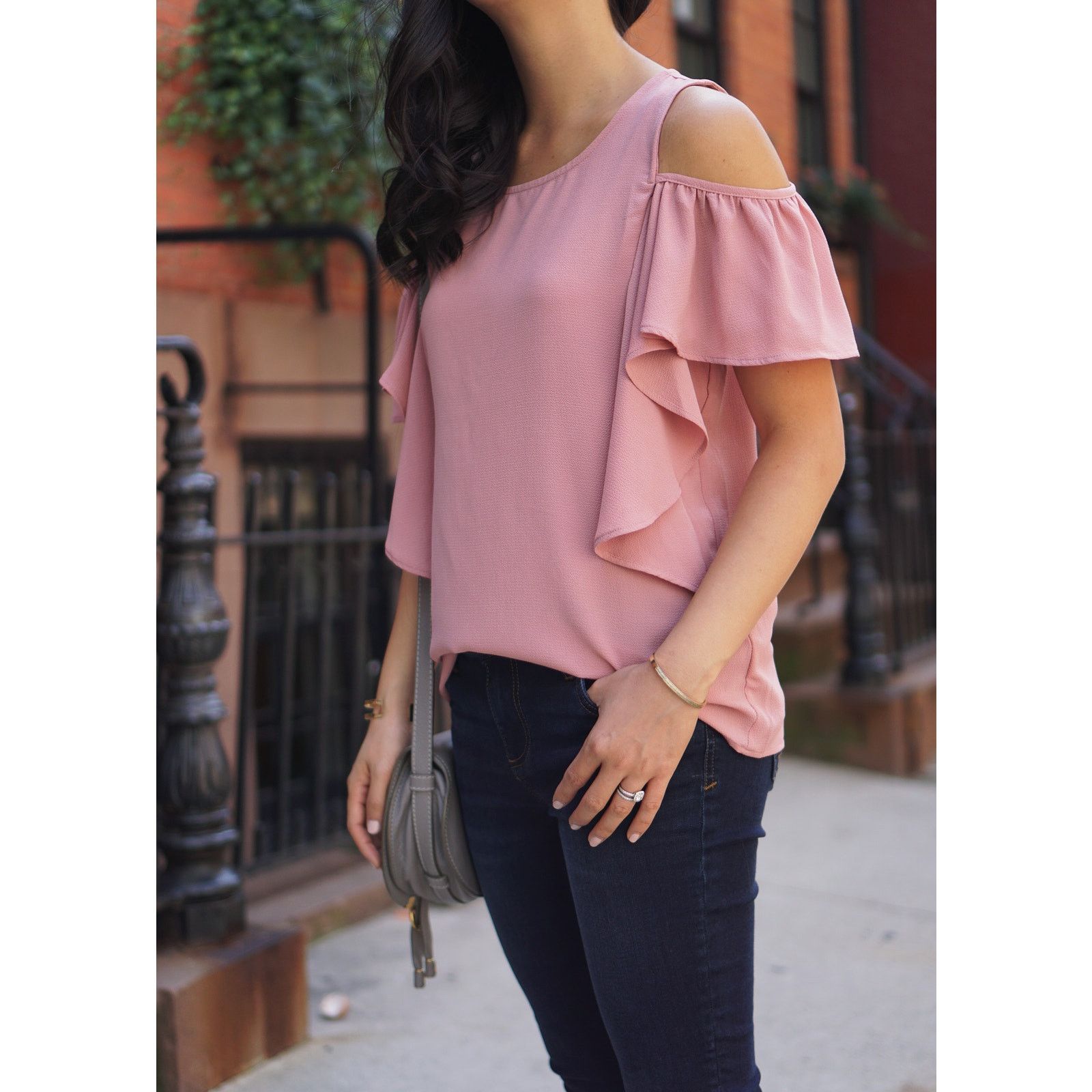 Armani Exchange ARMANI EXCHANGE Women's Pink Ruffle Cold Shoulder Top Size S / US 4 / IT 40 - 1 Thumbnail