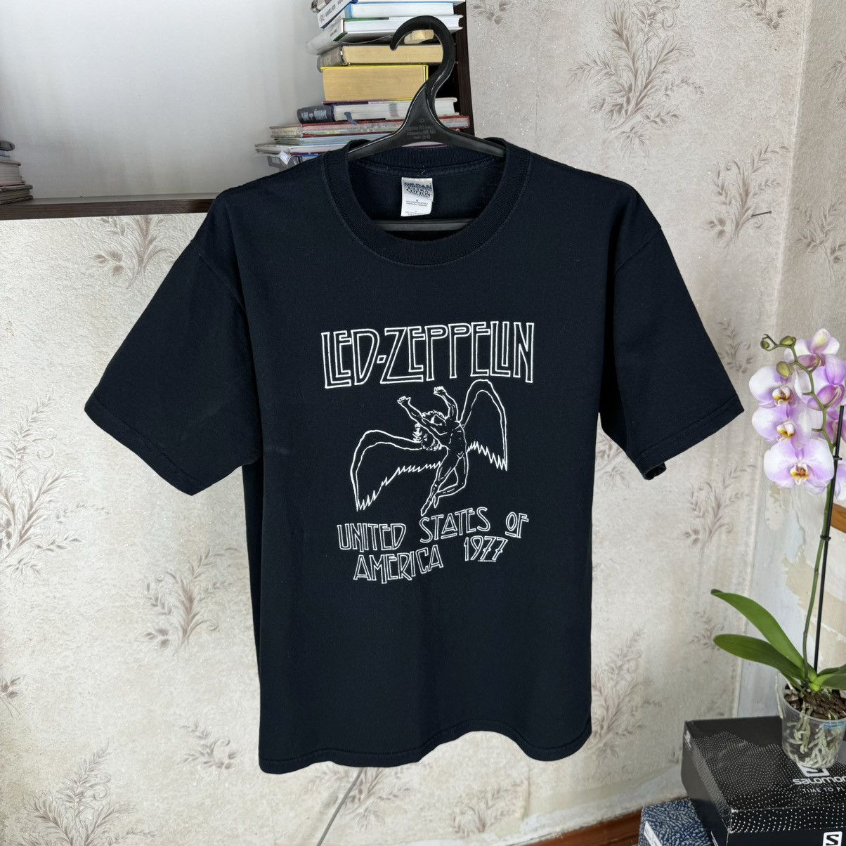 Band Tees × Vintage Vintage Led Zeppelin T shirt 2000 Streetwear Black Rock L Size US L / EU 52-54 / 3 - 9 Thumbnail