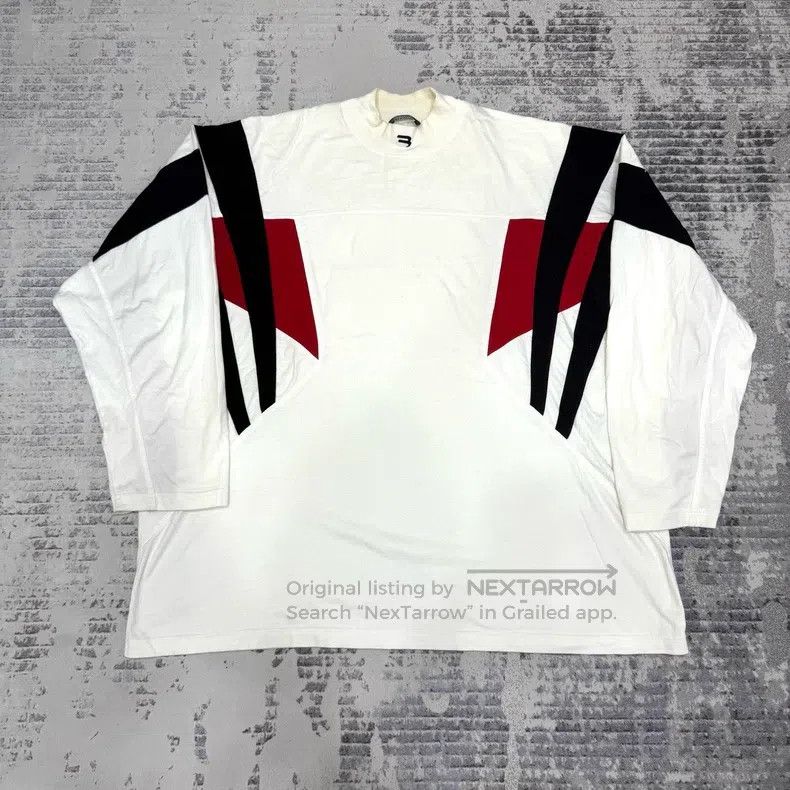 Balenciaga Balenciaga Straight Neck Regular Fit Long Sleeve T-Shirt Size US M / EU 48-50 / 2 - 1 Thumbnail