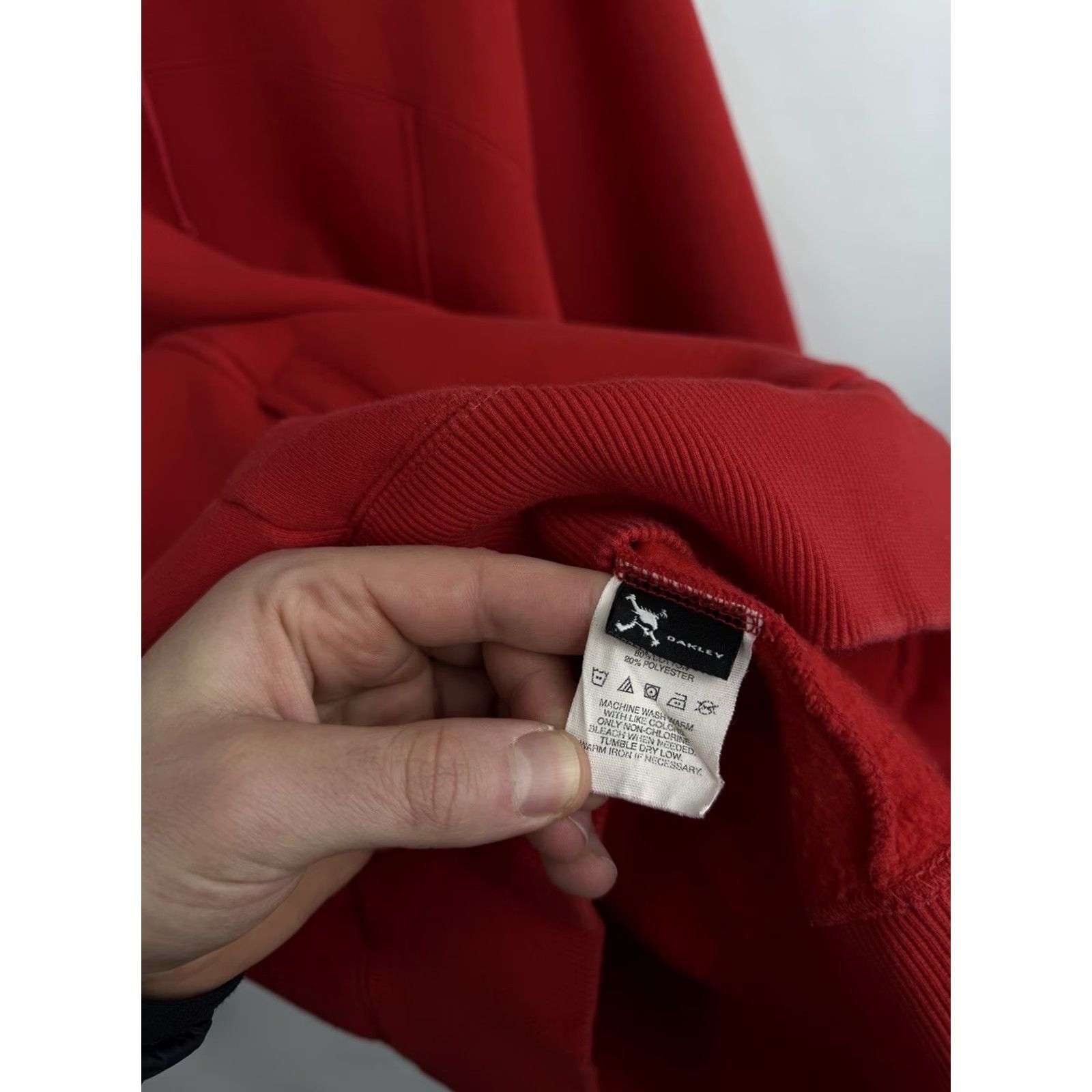 Oakley VINTAGE Oakley Hoodie Outdoor Men Red L Full Zip 90s Y2K Rare Retro Size US L / EU 52-54 / 3 - 7 Thumbnail