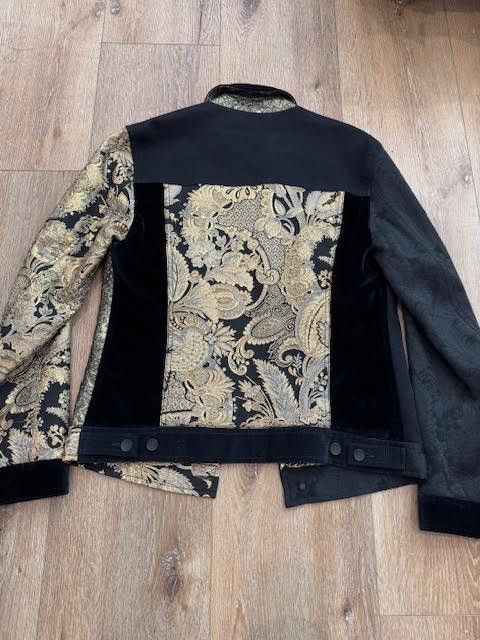 Dolce & Gabbana Dolce & Gabanna Embellished jacket Size US M / EU 48-50 / 2 - 16 Thumbnail