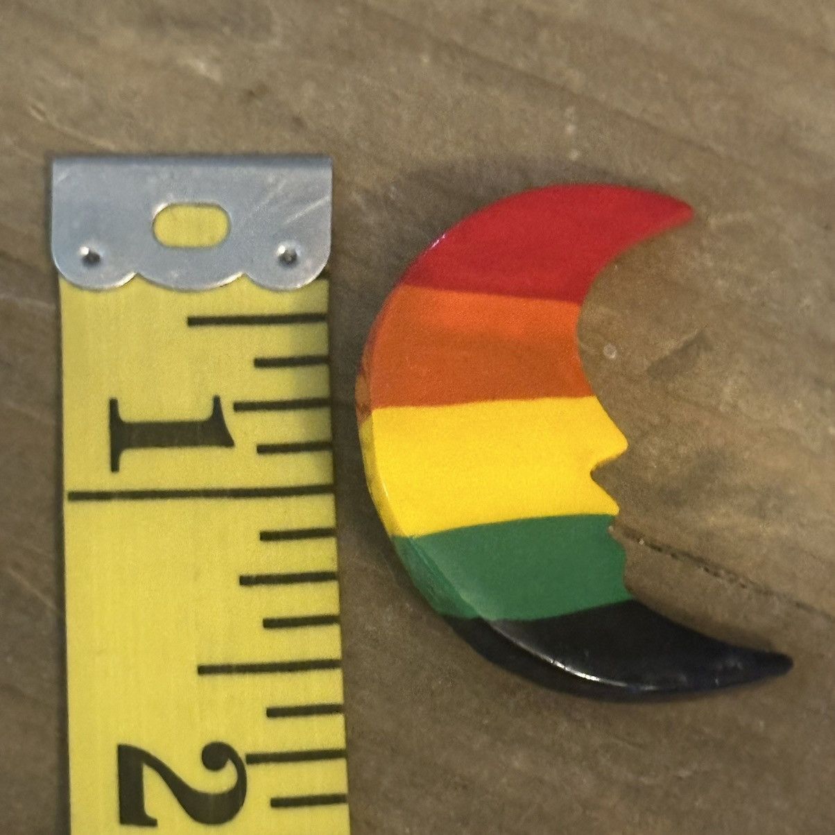 Vintage Vintage rainbow crescent moon brooch Size ONE SIZE - 2 Thumbnail