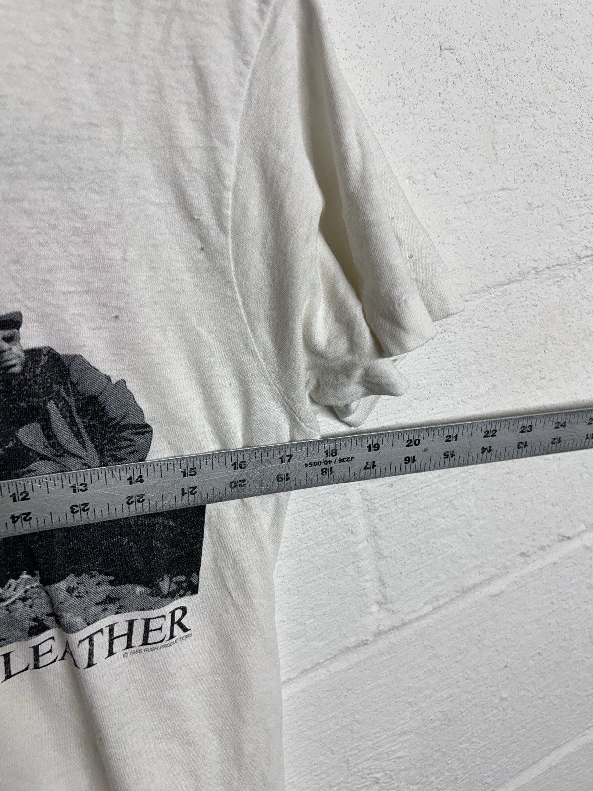 RUN DMC Vintage 1988 Run DMC Tougher Than Leather Distressed Rap Tee Size US S / EU 44-46 / 1 - 9 Thumbnail