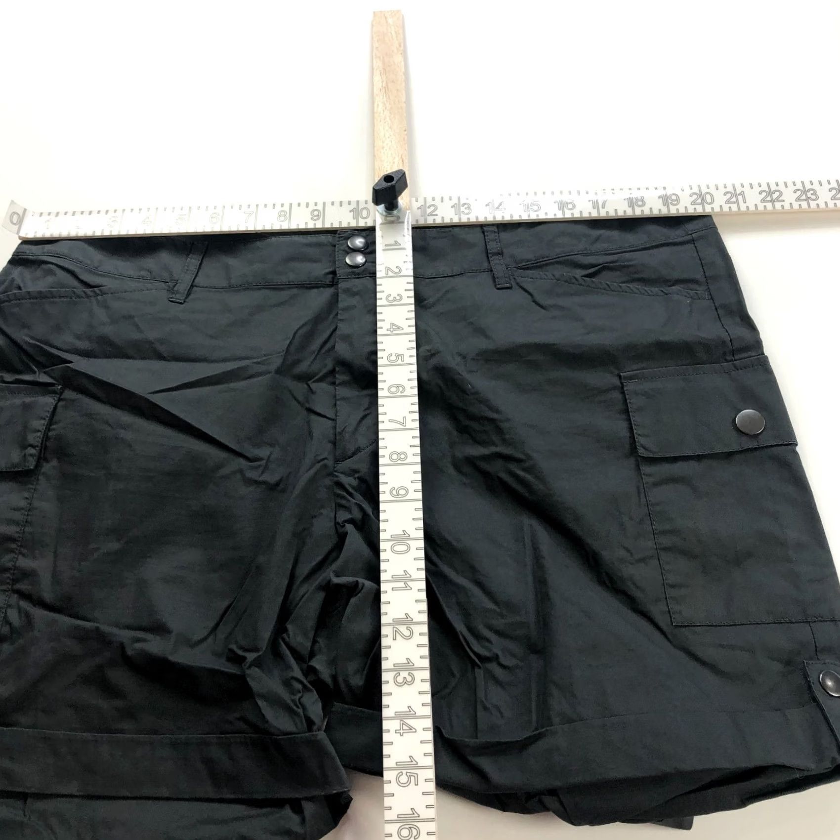 Eddie Bauer Eddie Bauer Cargo 6" Shorts Gray Beige LOT OF 2 - 16 Regular Waist, Inseam 6" - Women Activewear Cotton Nylon Spandex Stretch Everyday Casual Athletic Size 38" / US 16 / IT 52 - 3 Thumbnail