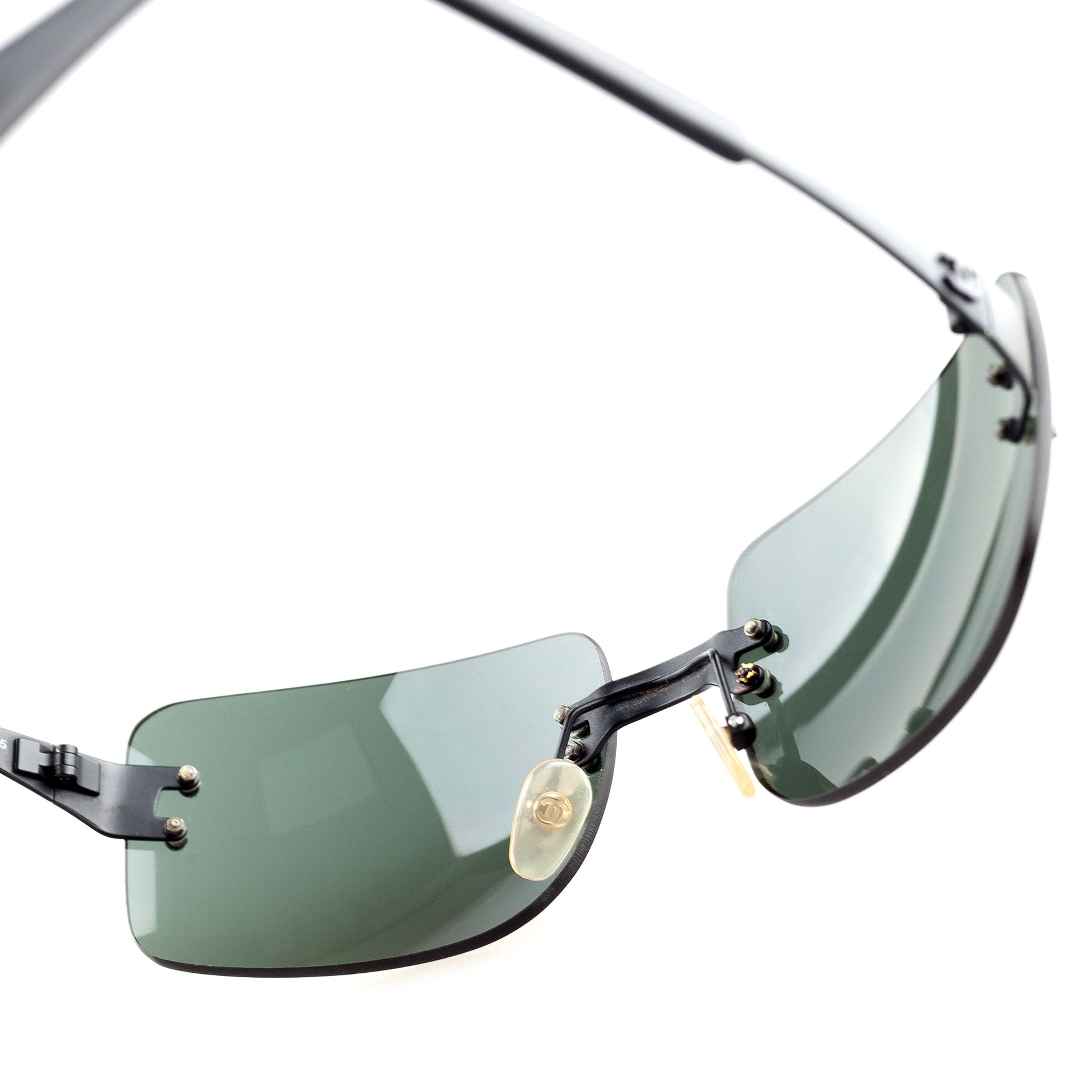 Chanel Chanel 4005 C.101/71 Rimless Vintage Sunglasses Size ONE SIZE - 9 Thumbnail