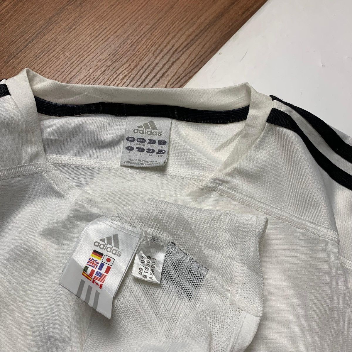 Adidas ❌SOLD OUT❌ Real Madrid 2003-2004 CL Home Long sleeve Jersey🔥 Size US M / EU 48-50 / 2 - 6 Thumbnail