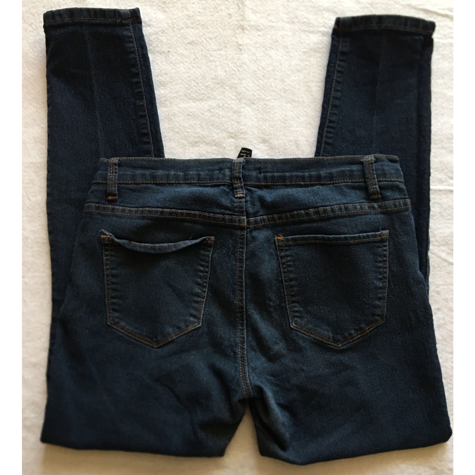 Forever 21 Forever 21 Jeans Women’s 29 Dark Blue Skinny Mid Rise Stretch / 29 in Dark Wash Jeans Womens Size 29" - 6 Thumbnail