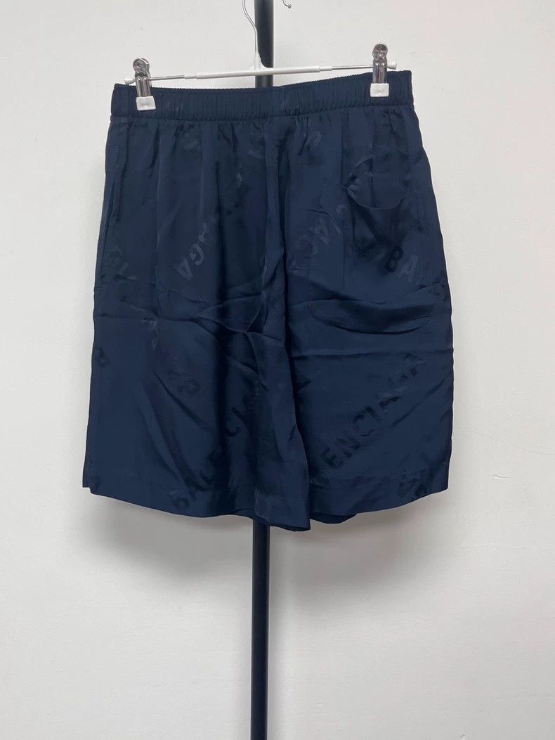 Balenciaga Balenciaga size 48 Full print dark stripe shorts Size US 32 / EU 48 - 2 Thumbnail