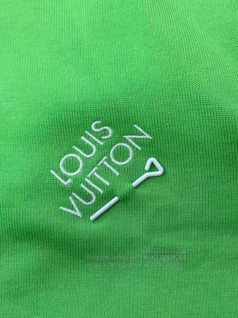 Louis Vuitton Louis Vuitton Solid Crew Neck Pullover short sleeves Size US L / EU 52-54 / 3 - 3 Thumbnail
