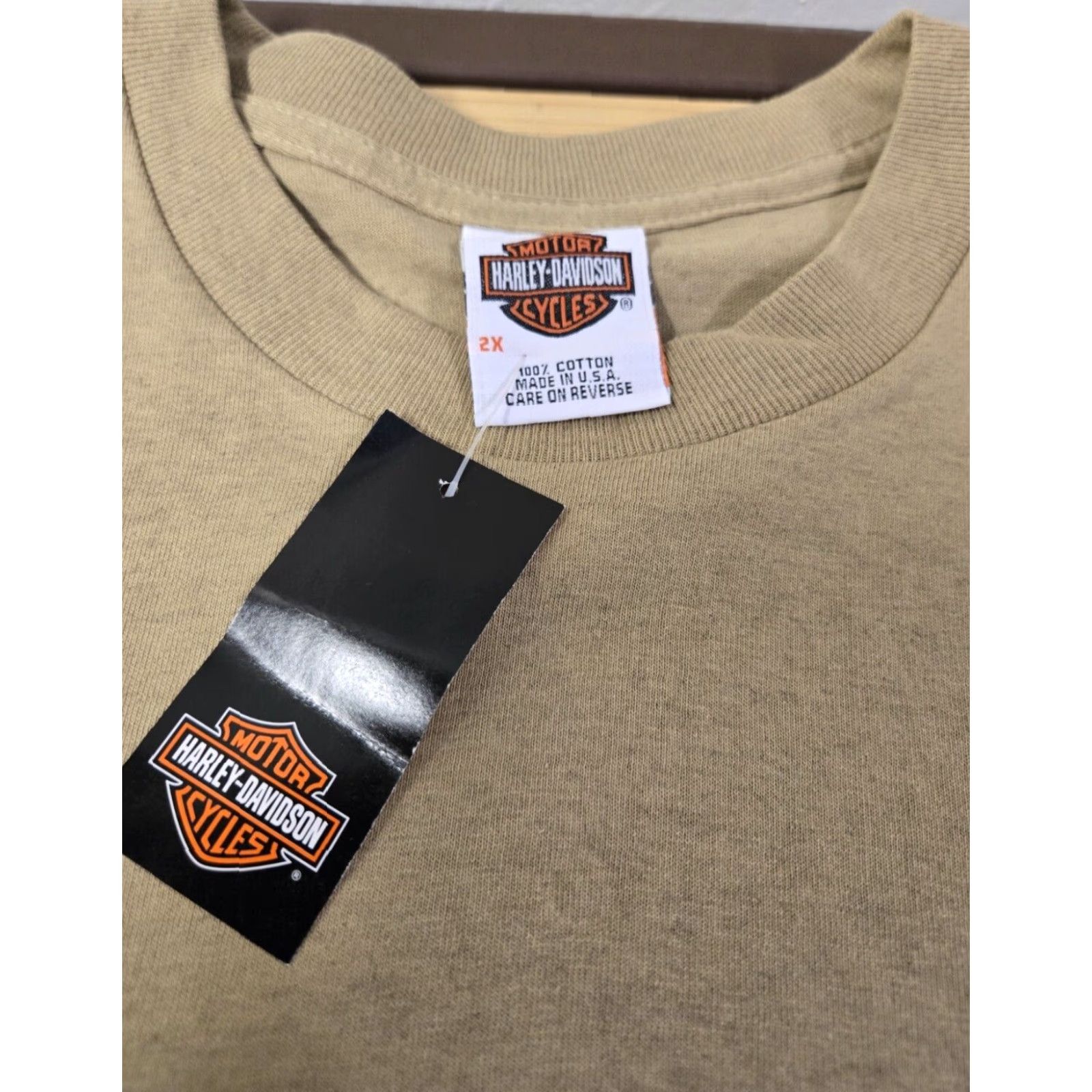 Harley Davidson Harley-Davidson T-Shirt 2X Men Crew Neck Short Sleeve Solid Beige South Dakota Sturgis Biker Motorcycle 2008 Single Stitch Shirt Size US XXL / EU 58 / 5 - 5 Thumbnail