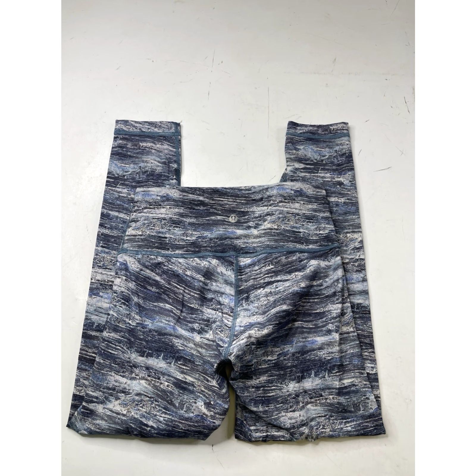 Lululemon Lululemon Wunder Under Low-Rise Tight Leggings Luxtreme Size 6 Blue Mid Rise 25in Inseam Women Jegging Activewear Comfort Medium Wash Size 28" / US 6 / IT 42 - 2 Thumbnail