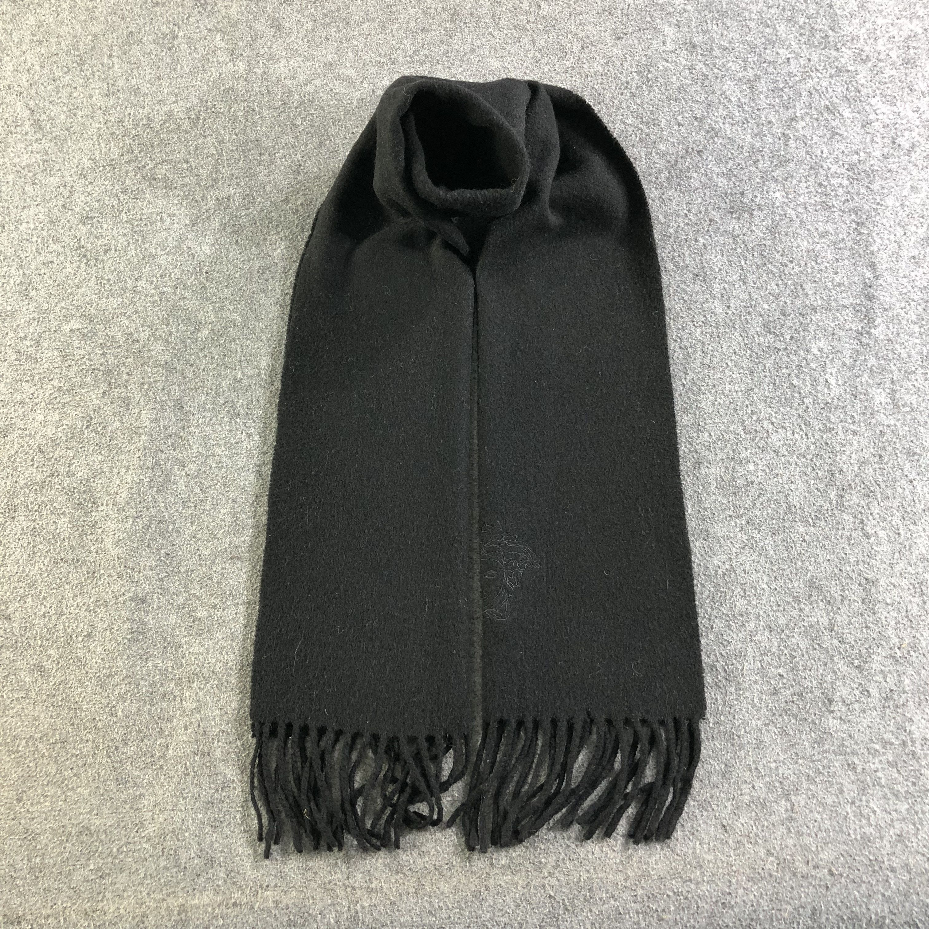 Versace Versace Medusa Head Merino Scarf Muffler Neckwear V2590 Size ONE SIZE - 1 Thumbnail