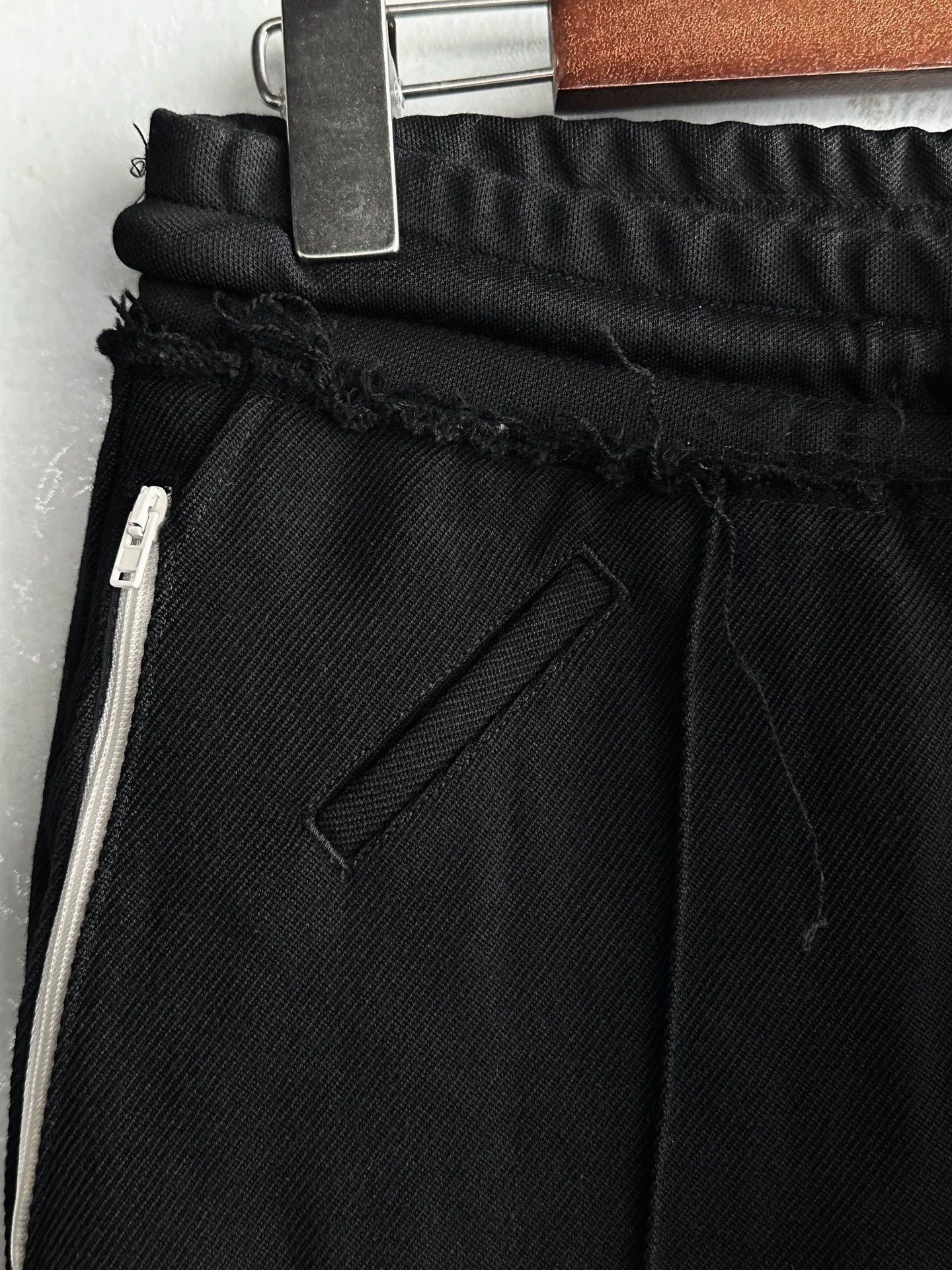 Maison Margiela Maison Margiela 18aw Drawstring Trousers Size US 28 / EU 44 - 4 Thumbnail