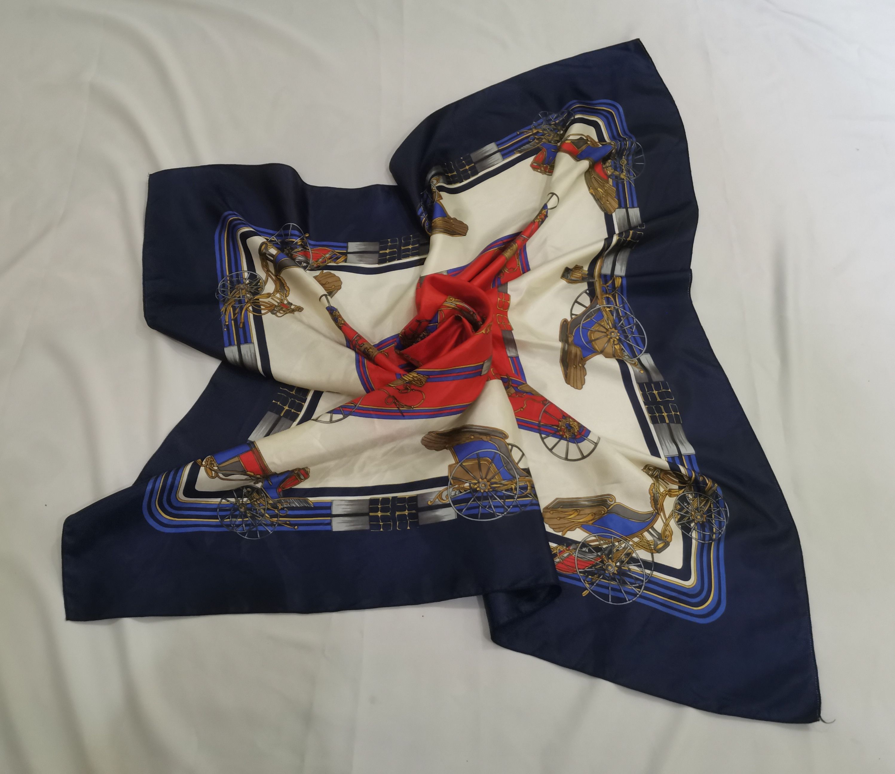 Vintage Rare vintage luxury scarves nice design Size ONE SIZE - 3 Thumbnail