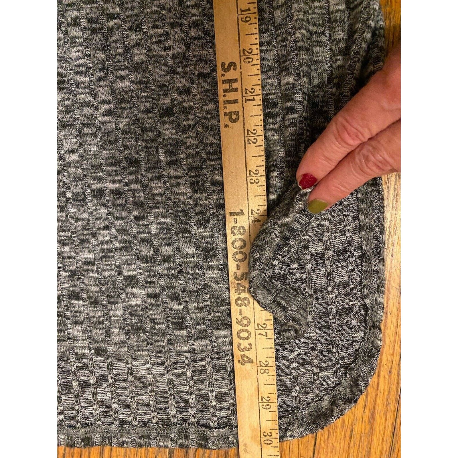 rue21 NWT Rue21 Black Lightweight Sweater Women’s Large V-Neck Size L / US 10 / IT 46 - 7 Thumbnail