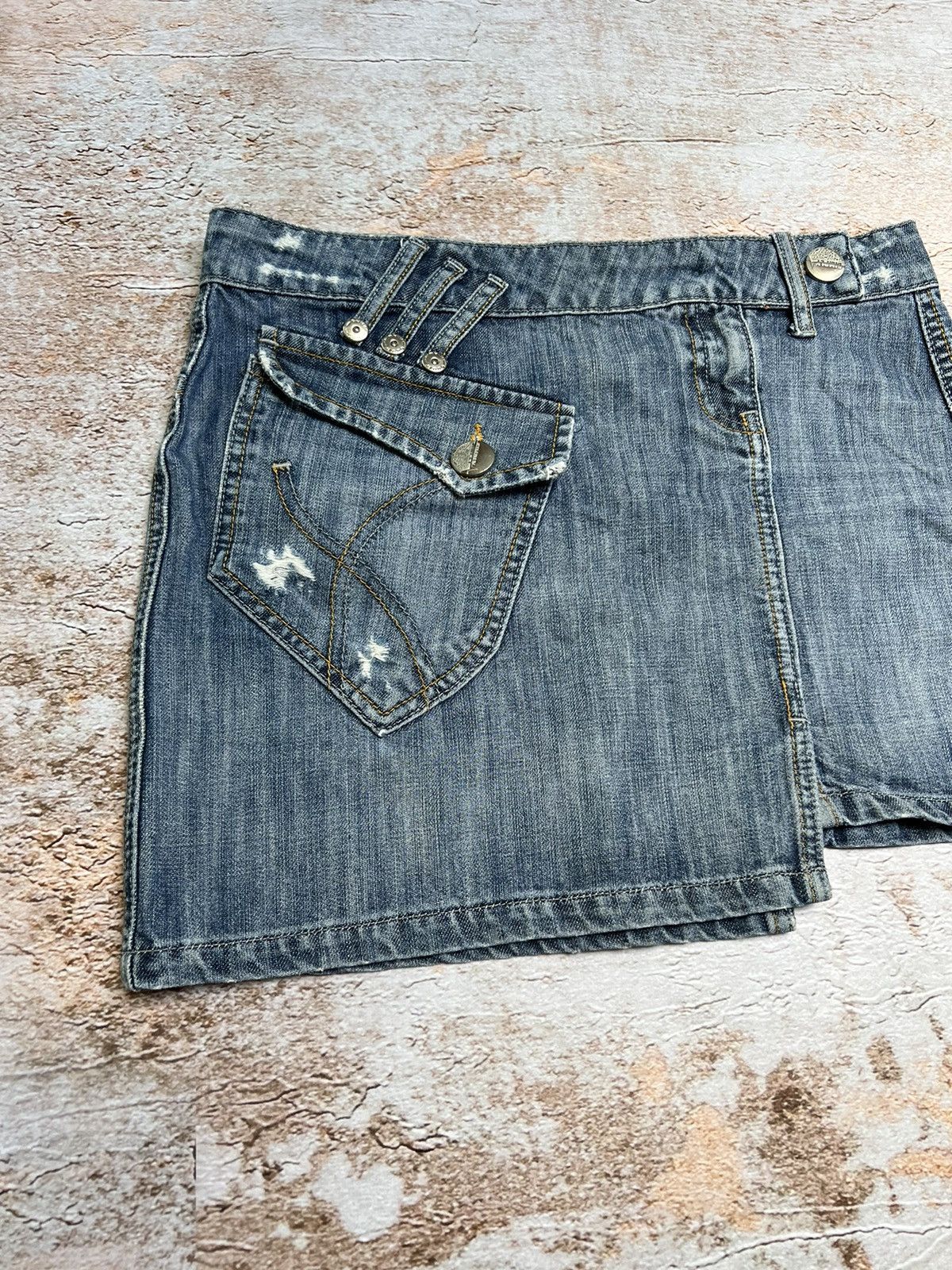 If Six Was Nine × Japanese Brand Vintage Japanese denim asymmetrical mini skirt Size 28" / US 6 / IT 42 - 2 Thumbnail