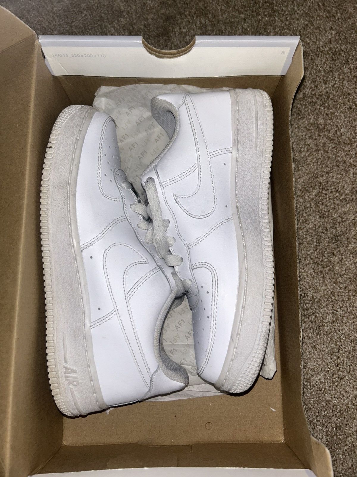 Nike Air Force 1 Size US 5.5 / EU 38 - 2 Thumbnail