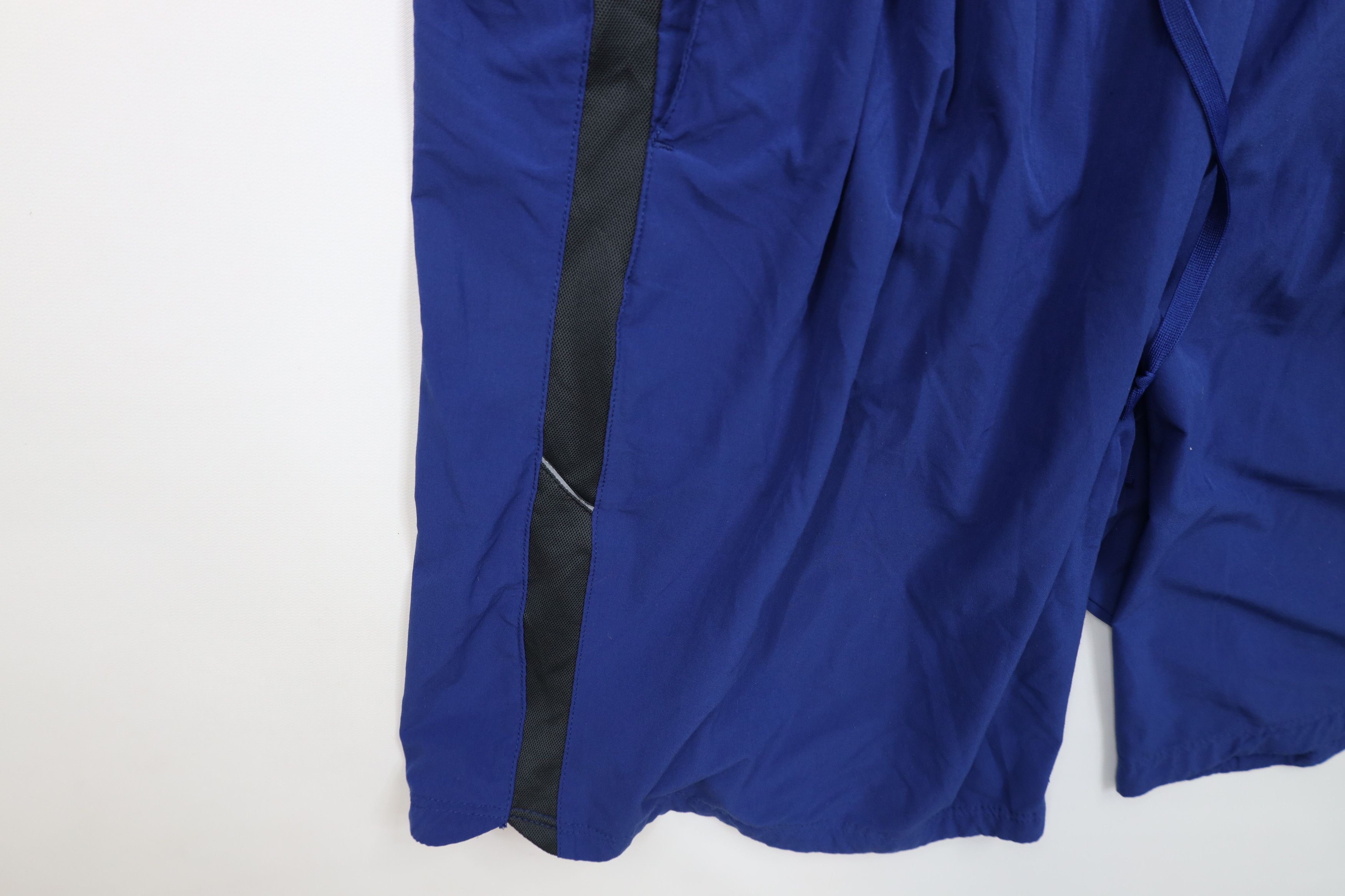 Nike Vintage Nike Mini Swoosh Reflective Lined Above Knee Shorts Size US 36 / EU 52 - 8 Thumbnail