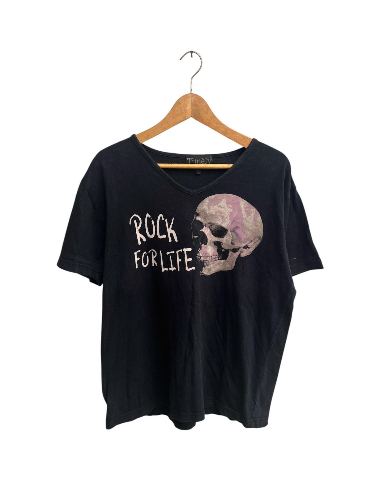Japanese Brand Gothic Timely Rock Skull Graphic Tee Size US S / EU 44-46 / 1 - 1 Thumbnail