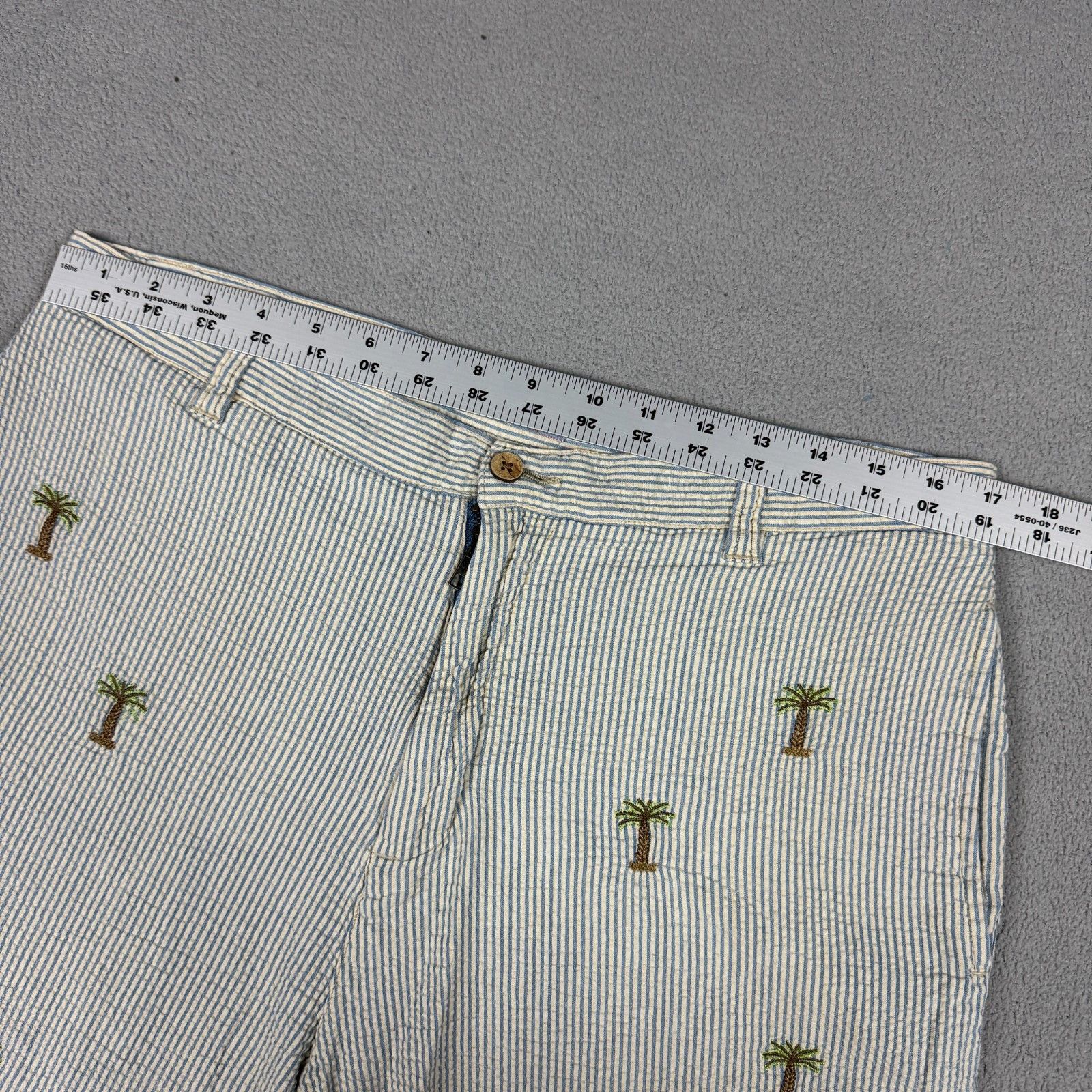 Barry Bricken Barry Bricken Seersucker Shorts Palm Tree Embroidered 34 Size US 34 / EU 50 - 3 Thumbnail