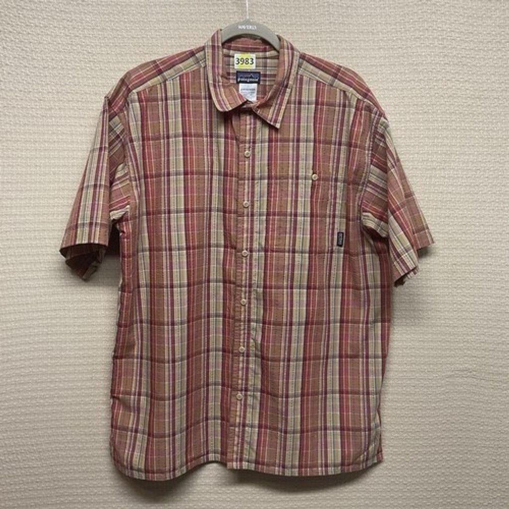 Patagonia VTG Patagonia SeerSucker Short Sleeve Button Up Shirt Men L Size US L / EU 52-54 / 3 - 7 Thumbnail
