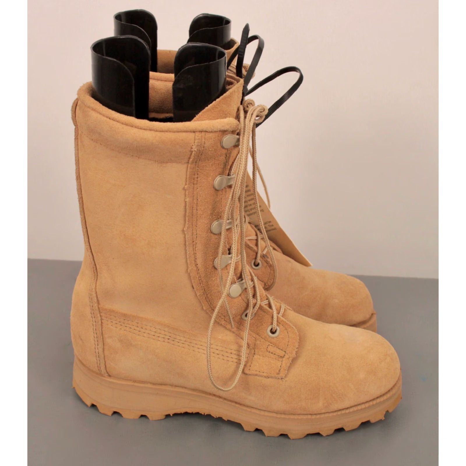 Vintage US Army Desert Boots Men 4.5 R Belleville Suede Combat Boots Beige Gore-tex Immersion NOS Size US 5 / EU 37 - 5 Thumbnail