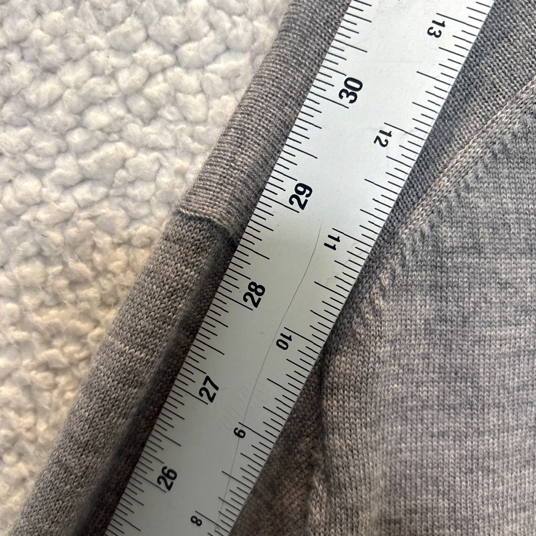 Vintage Carnoustie Mens Medium V-Neck Sweater Gray 100% Merino Wool Knit Pullover Casual Size US M / EU 48-50 / 2 - 7 Thumbnail