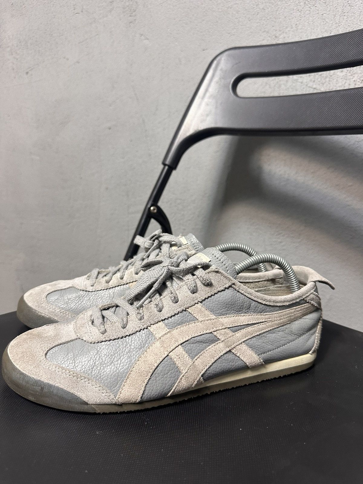 Asics ASICS Onitsuka Tiger Mexico 66 Gray Size US 8.5 / EU 41-42 - 1 Thumbnail