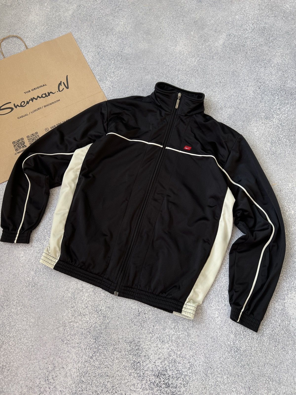 Nike × Vintage Vintage 90s Nike Zip Sweatshirt Size US L / EU 52-54 / 3 - 2 Thumbnail