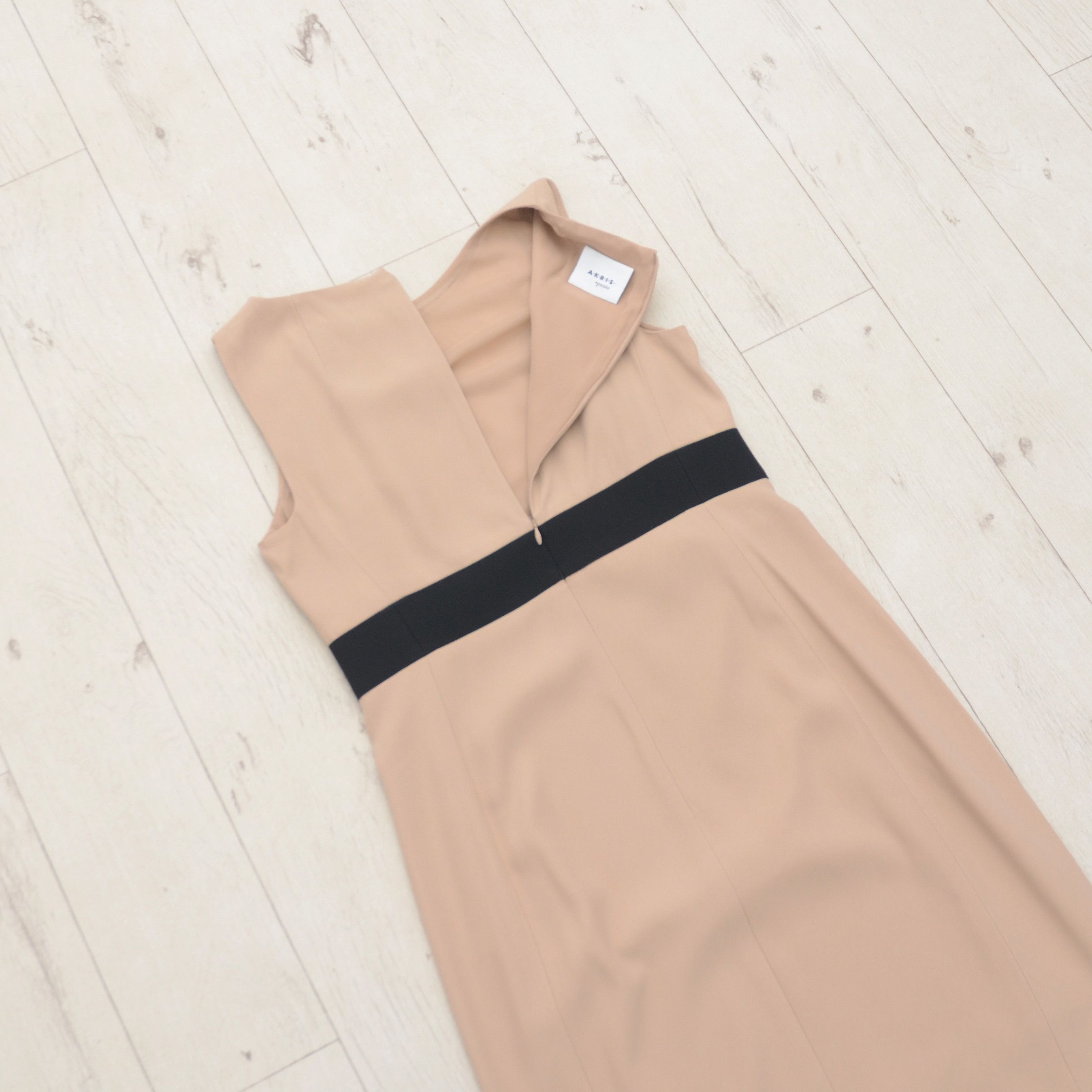 Akris Akris punto avant garde 100% wool dress Size M / US 6-8 / IT 42-44 - 11 Thumbnail