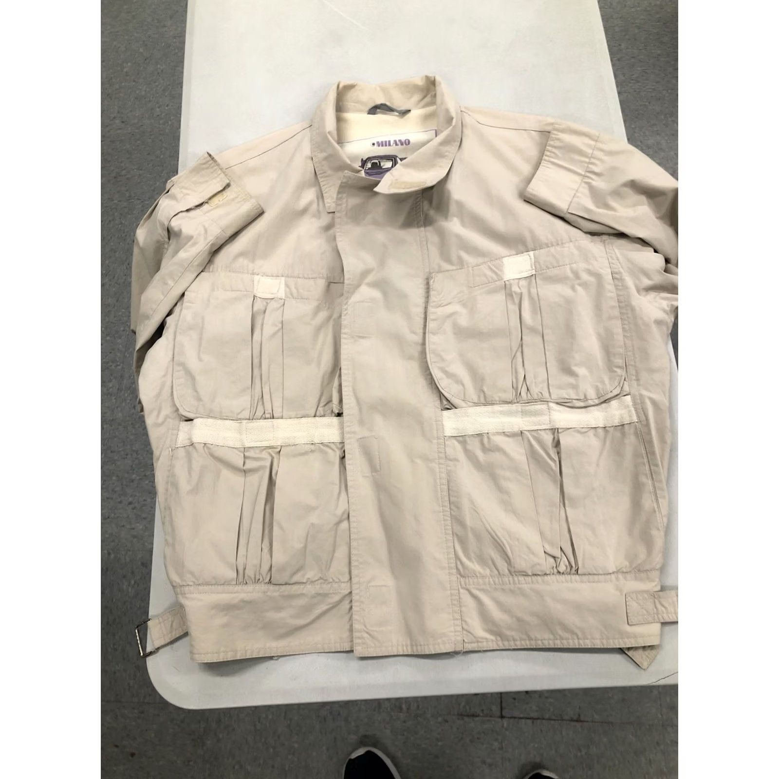 Members Only VINTAGE Members Only Grand Prix Jacket Mens 44 Beige Logo Zipper Full Zip Racing 80s Photography Theme Science? Size US S / EU 44-46 / 1 - 7 Thumbnail