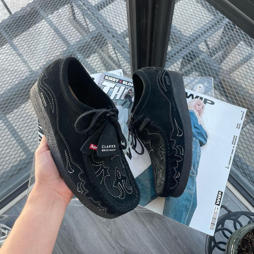 Clarks × Supreme Supreme x Clarks Wallabe Size US 7.5 / EU 40-41 - 1 Thumbnail