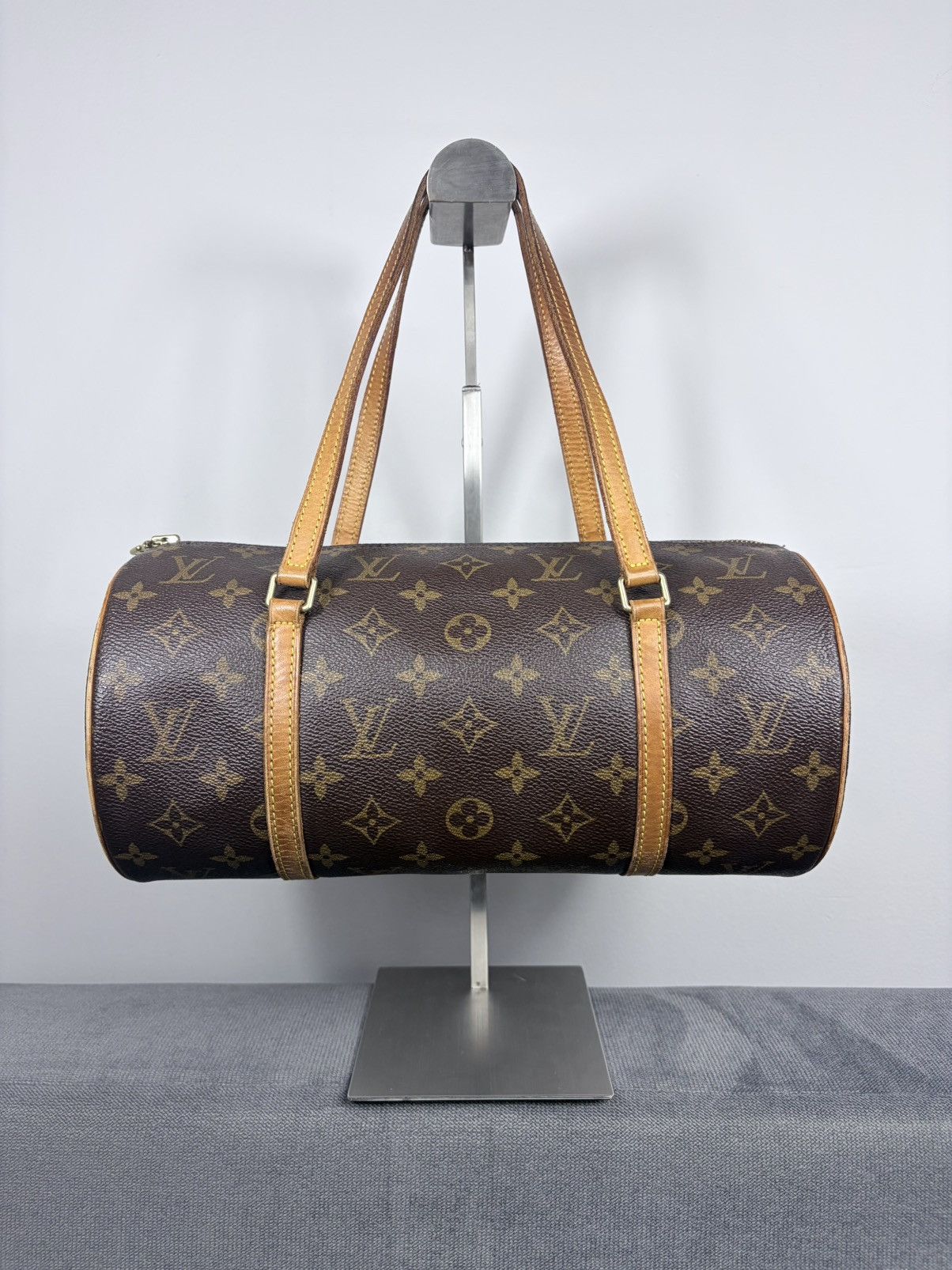 Louis Vuitton Louis Vuitton Papillon 30 Vintage Handbag Size ONE SIZE - 1 Thumbnail