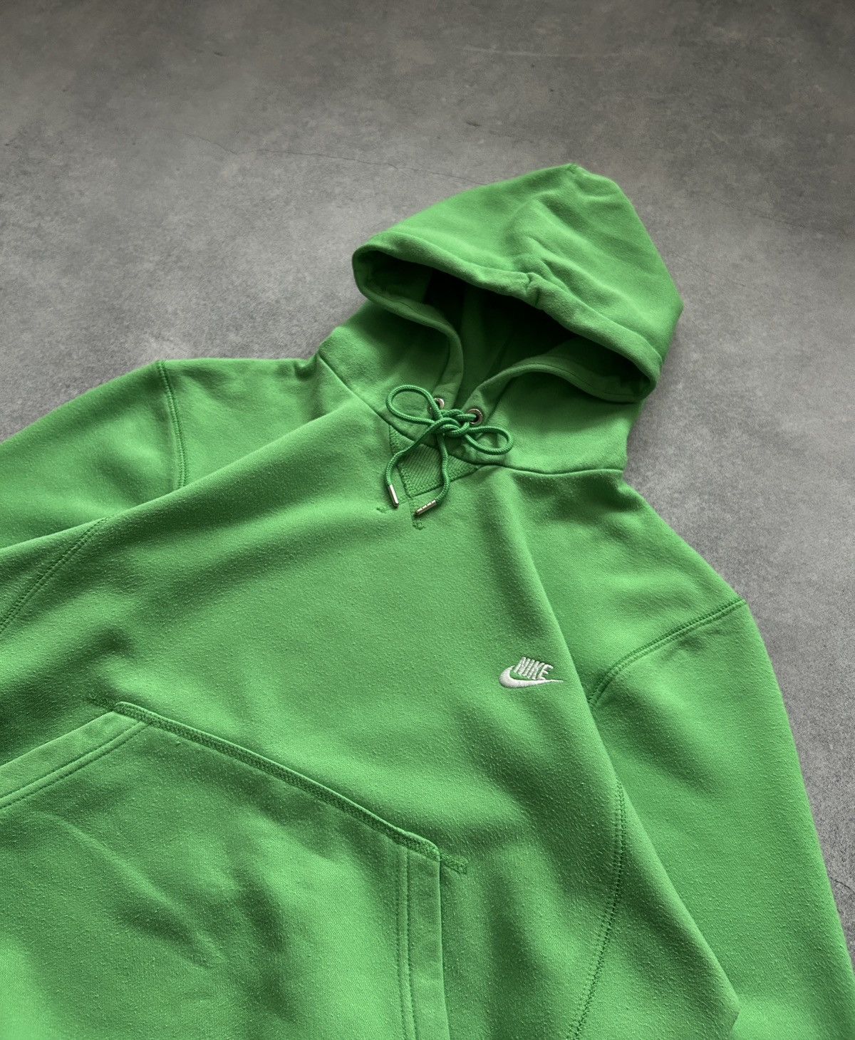 Vintage ❗️Offer me❗️Vintage Nike Lime hoodies mens Size US S / EU 44-46 / 1 - 2 Thumbnail